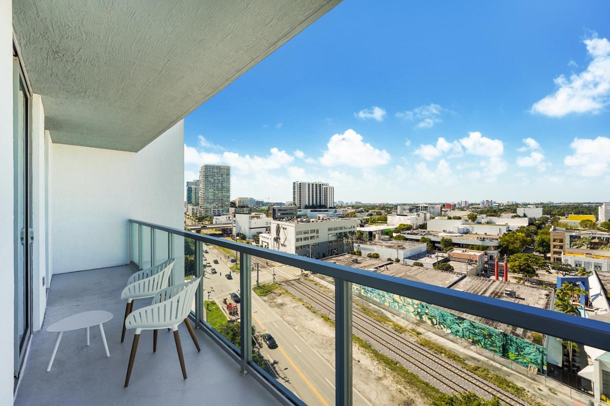 Quadro Residences By Ionica Miami Esterno foto